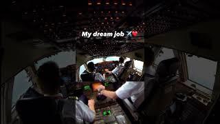 My dream job ️️ - #aviation #planes #avgeeks #airline #flight #pilot #pilotlife