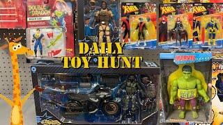 I found this at Toys R US!!!/ VIntage finds @ Book OFF and more (Daily Toy Hunt)