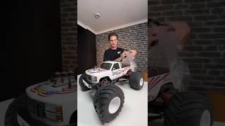 Unboxing the Kyosho USA-1 RC monster Truck! #unboxing #rccar #kyosho #usa1 #remotecontrol