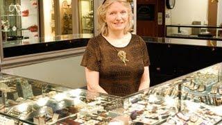 The Antique Jewellery Company: The Search for the Perfect Engagement Ring