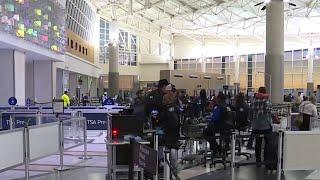 Holiday travel tips: How to navigate Houston's busy airports this season