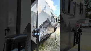 Soaring Eagle 6.5 XL hard-side truck camper For Sale