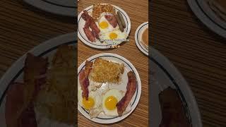 we are foodies #foodtok #usafood #caines #tryingusafood #disneyfood #disneysnacks #orlando