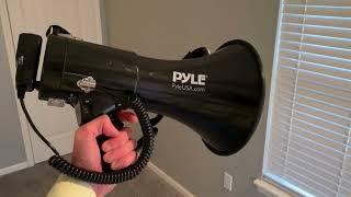 Pyle Megaphone Speaker PA Bullhorn with Built in Siren 50 Watts & Adjustable Volume Review