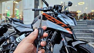 2025 KTM DUKE 250 Black Detailed Review - On Road Price & All Colors | TFT Display