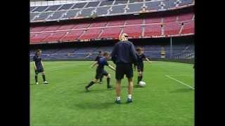 FC BARCELONA - GIULY & MAXI LOPEZ SOCCER LESSONS (3/4)