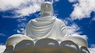 Big Buddha, Pagoda Long Son, Nha Thang, Vietnam | Статуя белого будды в Нячанге, Вьетнам