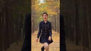 If you don't come to take pictures, all the leaves will fall off #apt #tiktok #dance #douyin #bts