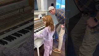 Adley uses the MAGiC PiANO!! Mark Rober teaches Adley how to play the piano at Crunchlabs #shorts