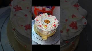 Jitna dhikhne me khubsurat, bnane me bhi utna hi aasan cake design #cake #youtube #shorts #easycake