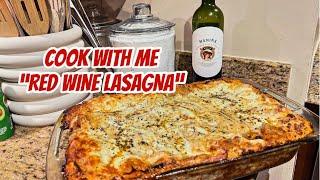 SUNDAY DINNER COOK WITH ME | RED WINE LASAGNA | SALAD | ROASTED GARLIC BREAD