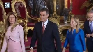 Espantoso ridículo de Pedro Sánchez y Begoña Gómez en el besamanos de los Reyes