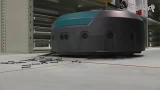 Makita DRC200Z Robot Vacuum by RobotShop.com