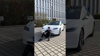 KAUFE AUF KEINEN FALL EINEN TESLA!