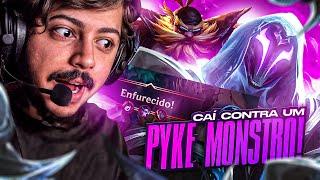 CAÍ CONTRA UM MONSTRO DE PIKE