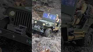 1/10 SCALE JJRC JEEP WILLYS PULLING ITSELF OUT OF SOME DEEP SAND #jeep#willys#scalelife #traillife