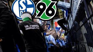 Zaunfahnenklau bei Hannover vs. Schalke...