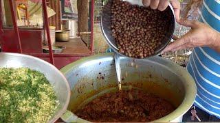 It's a Breakfast Time in Nagpur | Spiciest Tarri Poha @ 20 Rs | Best Indian Breakfast