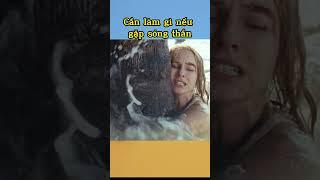 Cần làm gì nếu gặp sóng thần ?