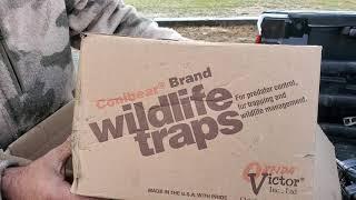 F & T Trap Unboxing #lazypondfarm Fish & Hunt