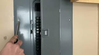 MidwestDIY - Installing and Wiring a 40amp Breaker for a Generator in a Square D QO panel.