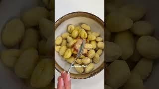 15 Minuten-Rezepte | 2 von 15 - Knuspriger Gnocchi-Salat ⏱️ #einfacherezepte #gnocchi