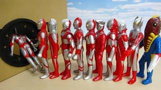 ウルトラマンが連続ですぽすぽ メトロン星人も入りたいのかい？なら勝負だ！ おもちゃ