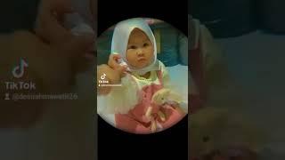 bayi kaku banget kalo divideoin 