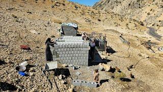 Architectural art in nomadic life| Building a water storage source and covering the roof with blocks