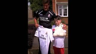 Ronaldo Jr And Ronaldo Have Same Sign Style...