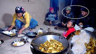 sarmila cooks potato curry at dinner for local actors from bhojpur for series थातथलो ( My village )