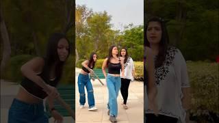 Kese dost he mere yaar️@cute.shivani.05 @divyasoni2000 #youtubeshorts #bff #funny #comedy