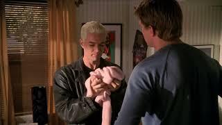 Spike gets caught sniffing Buffy’s clothes - S05E08