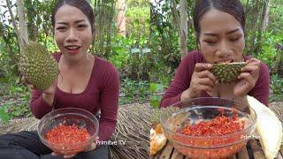 Primitive TV, Eat Durian fruit with chili salt Delicious!