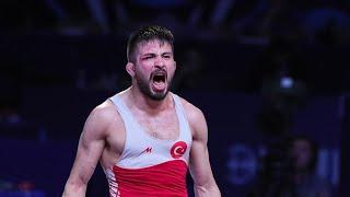 Unique Freestyle Wrestling Match at the European Championships