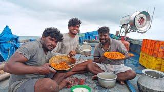 நம்ம புது போட்டுல கனவா வலையில் கணவா மீன் பிடித்து நடுக்கடலில் சமைச்சு சாப்பிட்டோம், Squid Fish Food