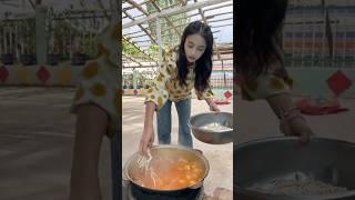 Village Life: Uyghur Girl Cooks Traditional Apricot Soup with Ripe Fruit