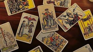 Diese Person weiß, dass du für sie bestimmt bist! | Tarot