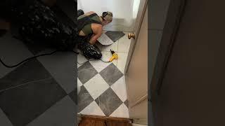 Removing these tiles really tested my patience  #peelandstick #homedesign #diy