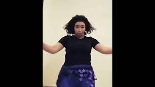 ٰرقص دامبولی دختر اهوازی #Shorts Ahvazi Girl Dancing and shaking with no Hijab