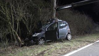 PKW fährt gegen Baum- Fahrer verstorben in Meckenheim am 05.03.25