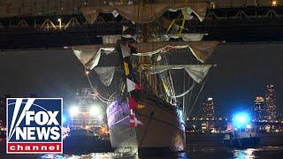 2 dead, 19 hurt after Mexican ship collides with Brooklyn Bridge
