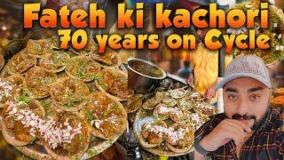 Goli ki Speed se Bikti | 70 Years se Cycle pe | Fateh ki Kachori | Delhi ki Famous streetfood | 4K