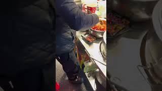 【路边摊小吃-街边美食-chinese street food】红烧牛肉面 味道很香 还有卤蛋  #shorts