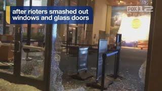 Rioters destroy entry to Oregon Historical Society