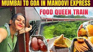 Mandovi Express || Konkan Railway Route Ka maza  in Monsoon || Mumbai to Goa in food Queen Train