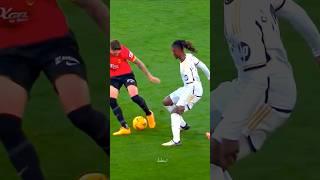 Eduardo Camavinga: Amazing skills in dribbling, it's football#shorts #realmadrid #football