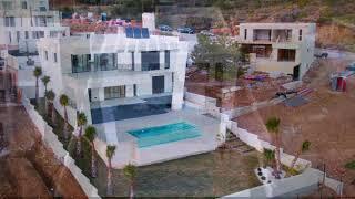 Brand new contemporary style Villa for sale in Mijas.