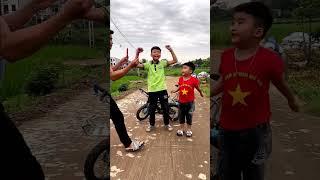 Cháy phố và ăn xúc xích của Em nhà quê P114 #tiktok #trending #trynottolaugh #shorts