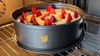 vanilla cake with cream & strawberry | کیک وانیلی با کرمفیل و توت فرنگی